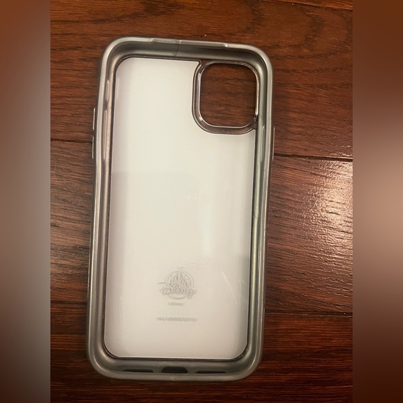 Disney world D-Tech Cinderella castle IPhone Otterbox case - Picture 6 of 7